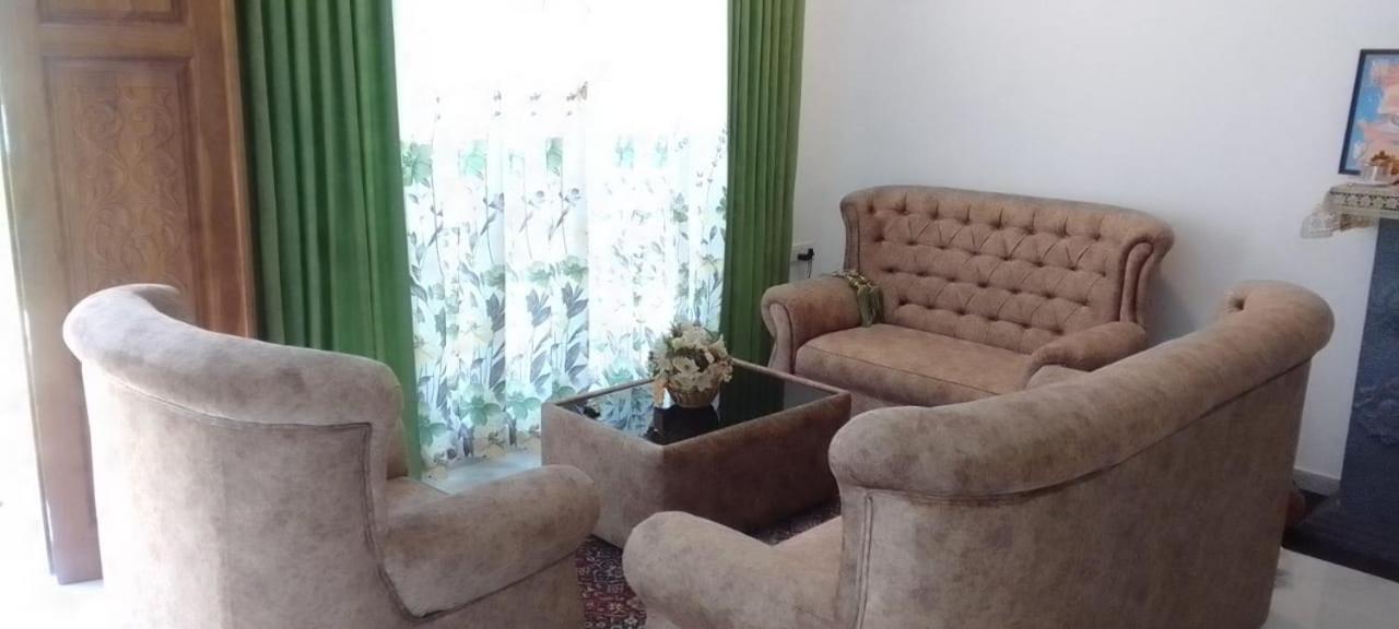 Alexandra Home For Foreign Tourists Only Gampola Extérieur photo