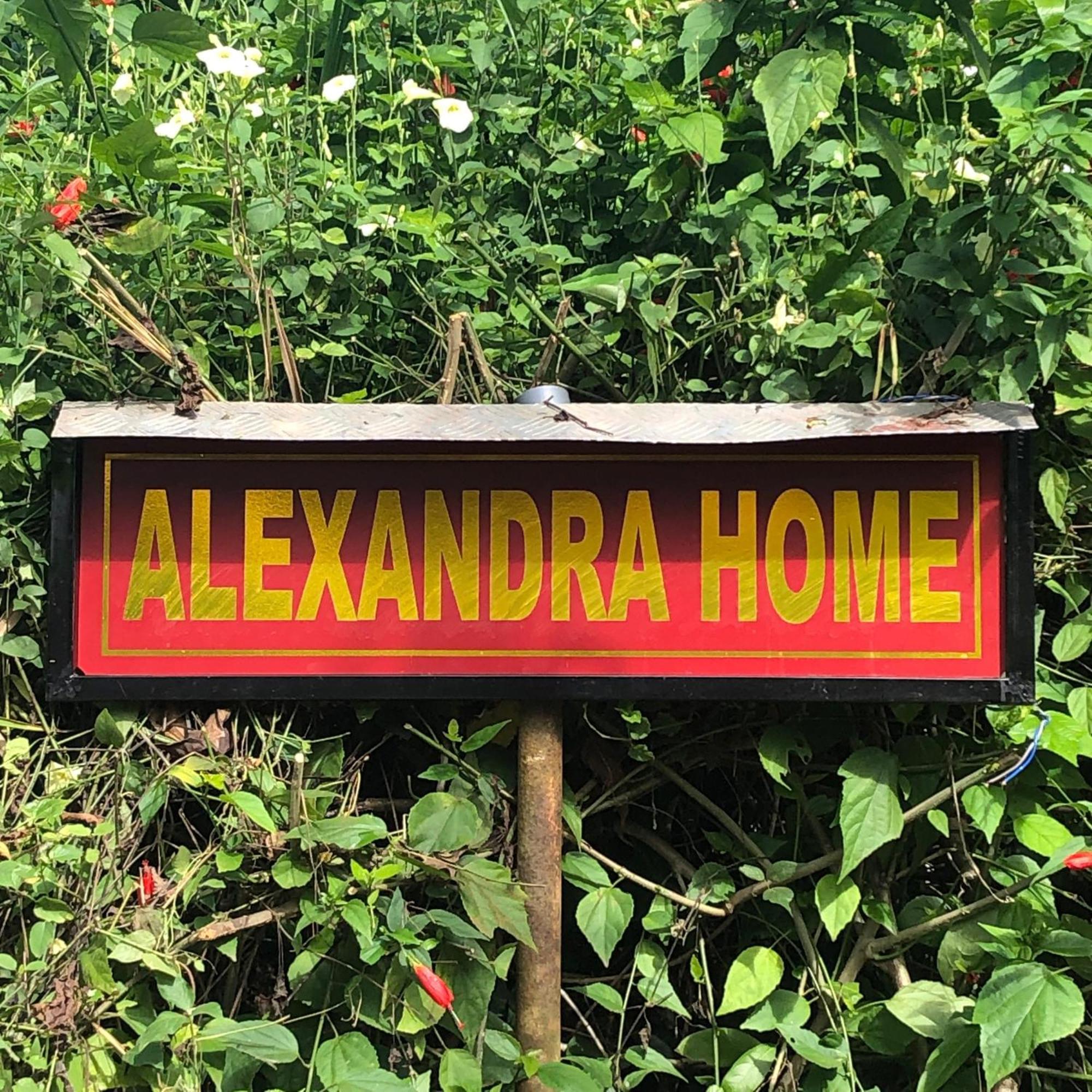 Alexandra Home For Foreign Tourists Only Gampola Extérieur photo
